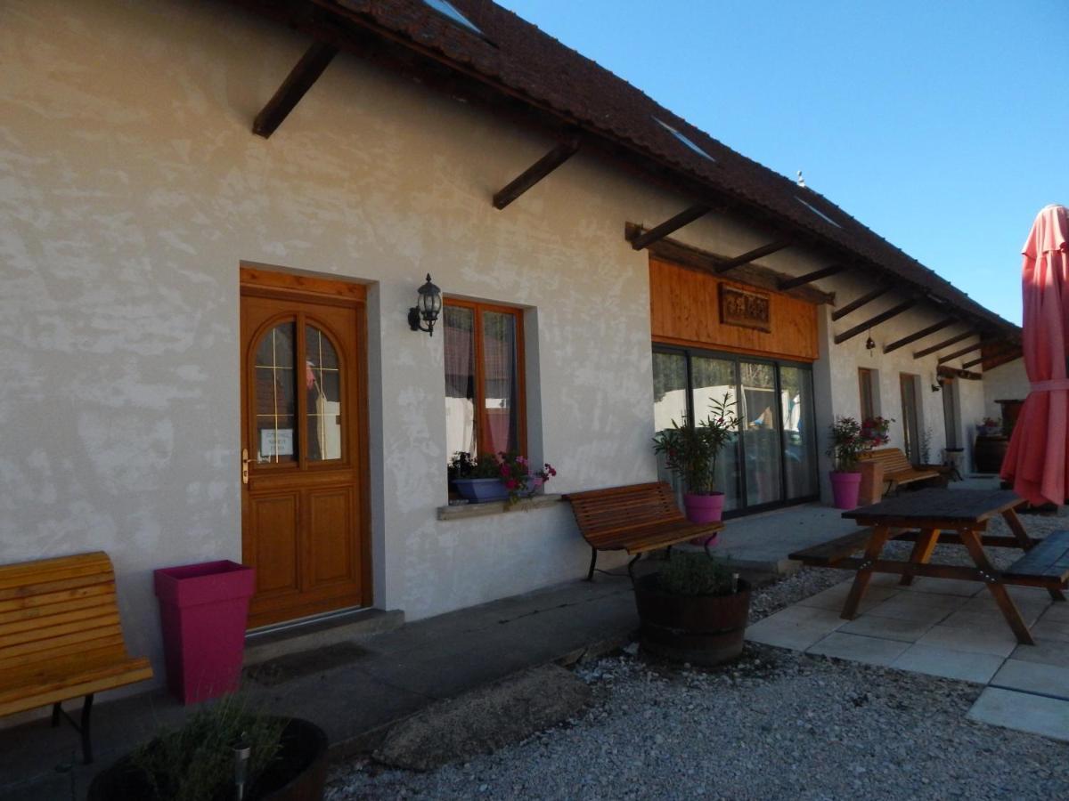Gite Chez Marcel Et Bea La Chapelle-Saint-Sauveur  Dış mekan fotoğraf